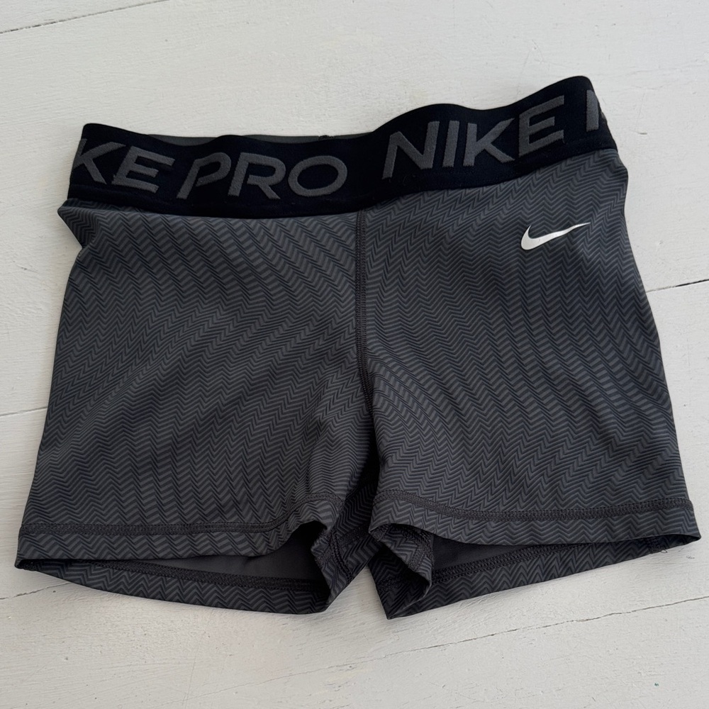 Nike Women's Black and Gray Athletic Shorts